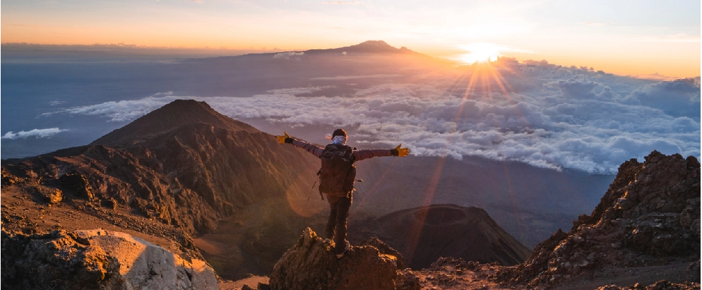 Mount Meru – dzień 4 – Z Saddle Hut na szczyt Meru i zejście do Momella Gate